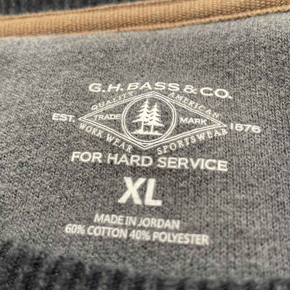 G.H. Bass & Co. grey sweatshirt. Men’s XL 60/40 cotton/poly Excellent condition - Picture 7 of 7